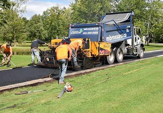 Asphalte condo Boucherville stationnement