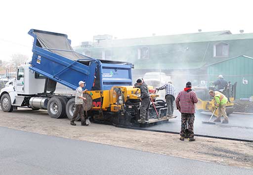 Asphalte condo Chambly stationnement